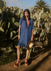 0039Italy DASIY DRESS

Kleid in Light Denim